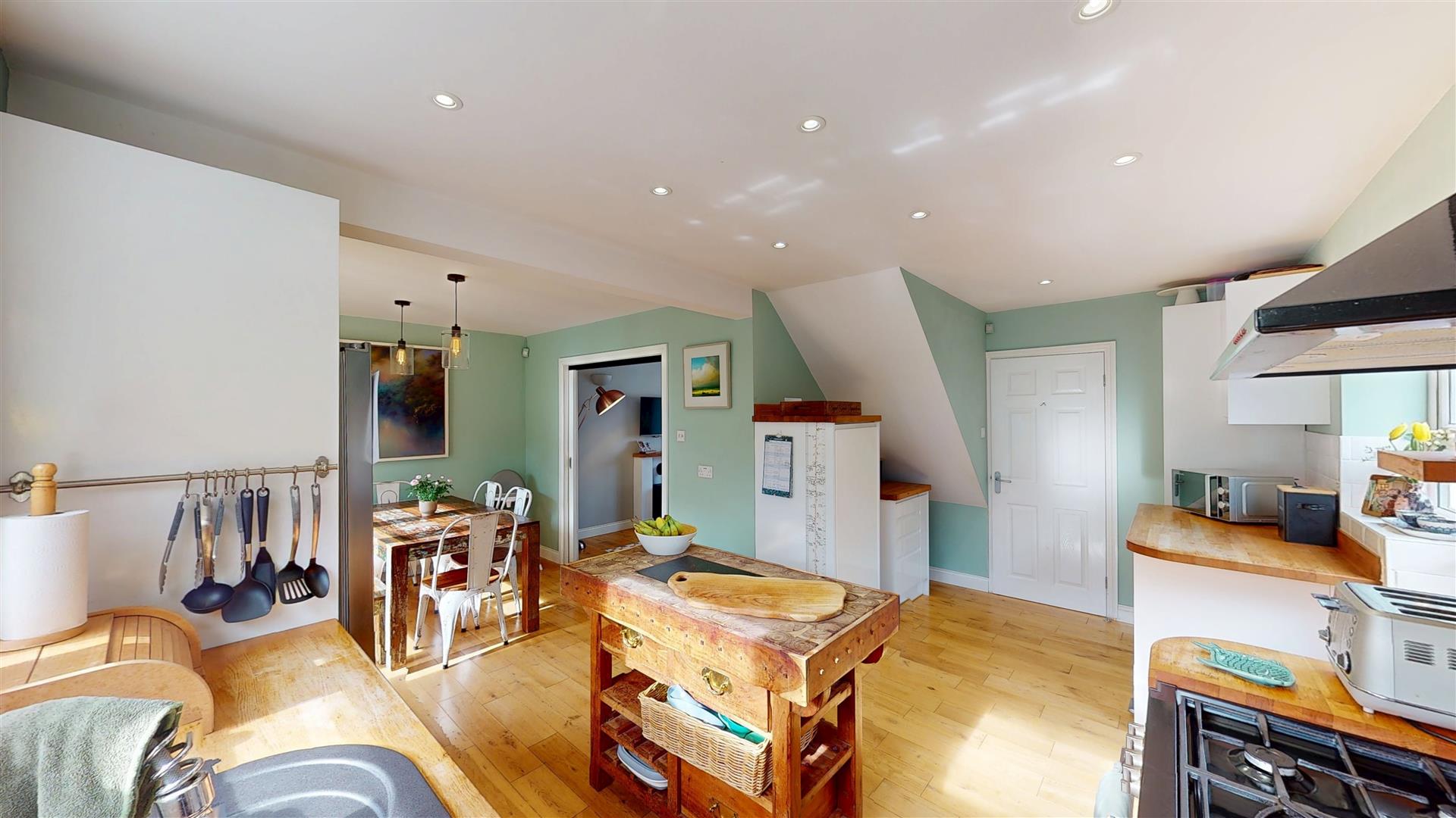 3 bed property in The Nortons, Milton Keynes